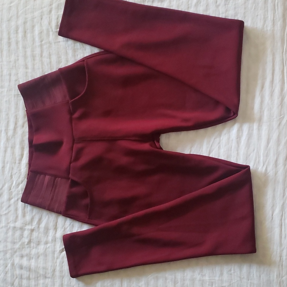 LA12ST Burgundy pant/legins  size S/M